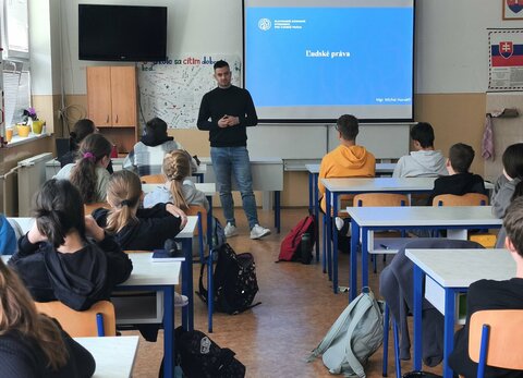 Prevenčná aktivita na témy Kyberšikanovanie a Holokaust Prevenčná aktivita na témy Kyberšikanovanie a Holokaust