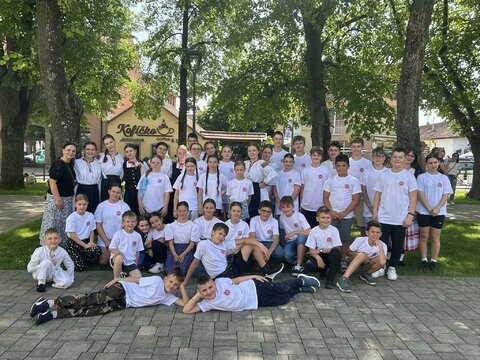 Výsledky krajského kola postupovej súťaže choreografií detských folklórnych súborov Eniki beniki Výsledky krajského kola postupovej súťaže choreografií detských folklórnych súborov Eniki beniki