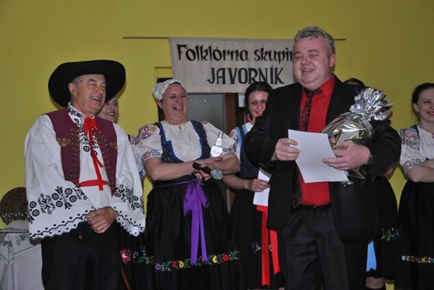 Stretnutie folklórnych skupín púchovskej doliny - STRETNUTIE PUCHOVSKEJ DOLINY APR2016 (30)