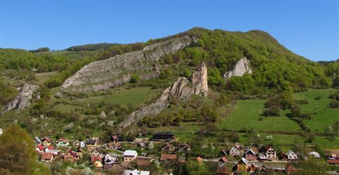 Tradícia stavania mája na Červenej skale