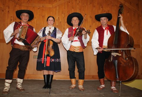 VÝSLEDKY REGIONÁLNEJ POSTUPOVEJ SÚŤAŽE A PREHLIADKY HUDOBNÉHO FOLKLÓRU PAPRADŇANSKÉ KUBEČKO 2019