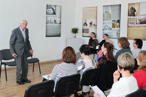 Okresná prehliadka v prednese poézie, prózy a vlastnej tvorby seniorov 