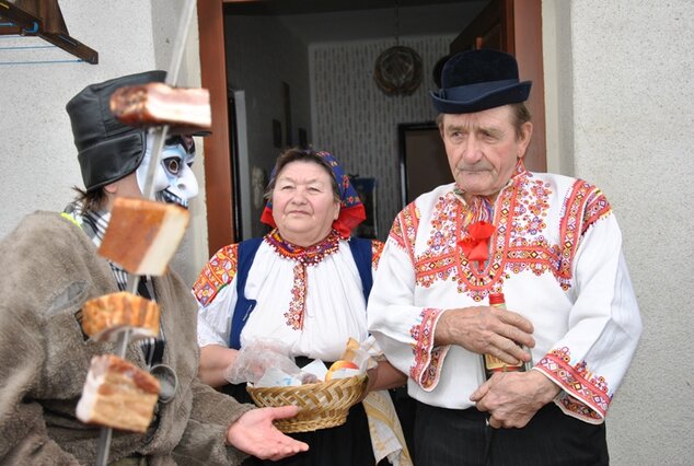 Fašiangy v okrese - Horna poruba fasiangovy sprievod 2013 8 