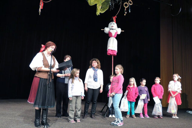 Veľkonočné tradície - Ilava velkonocne trhy 2013 14 