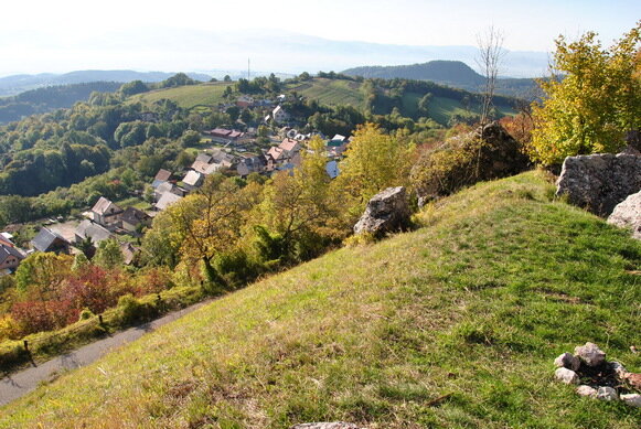 Výstup na 101 slovenských hradov a zámkov - výstup na hrad Vršatec2013 (35)