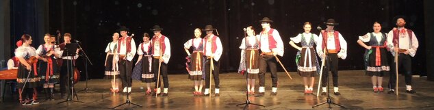 Súťaž choreografií folklórnych kolektívov - FS VAH, PUCHOV (1)