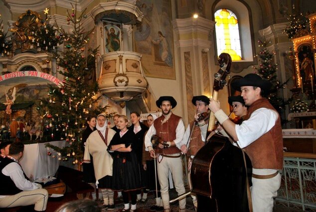 Od betľéma ňedaľeko - PAPRADNO VIANOCNY KONCERT DEC2015 (19)