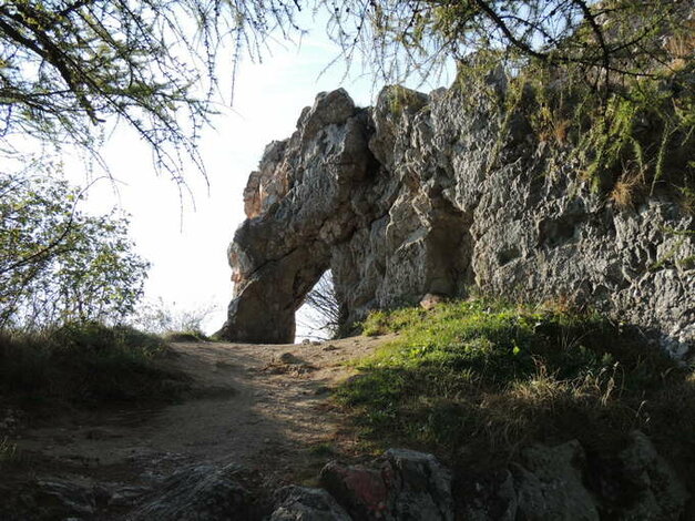 Výstup na 101 hradov a zámkov slovenska - vrsatec (6)