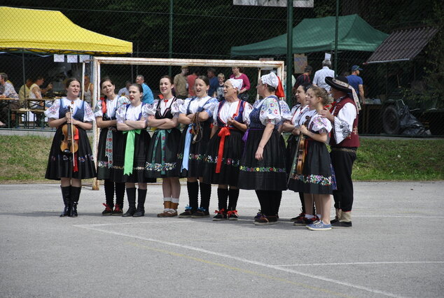 Toč sa toč a 22. folklórna lysá - Folklórna Lysá (10)