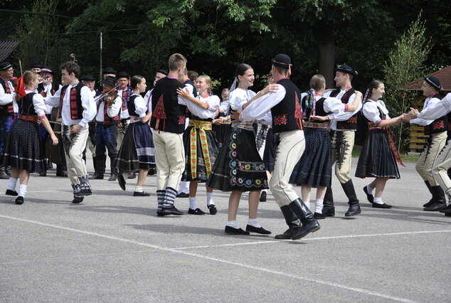 Toč sa toč a 22. folklórna lysá - Folklórna Lysá (11)