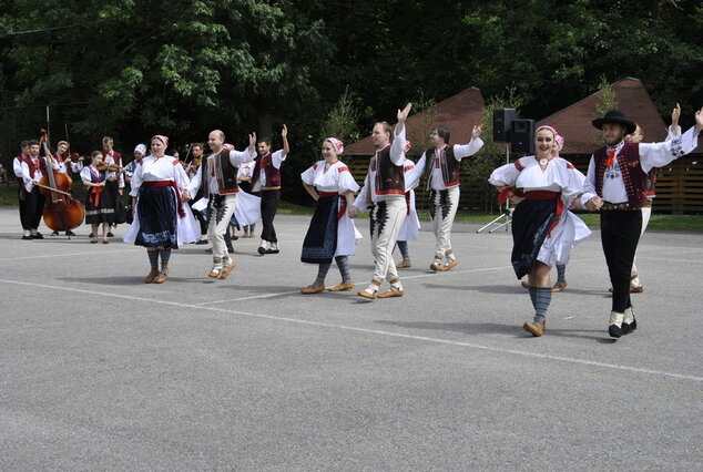 Toč sa toč a 22. folklórna lysá - Folklórna Lysá (12)