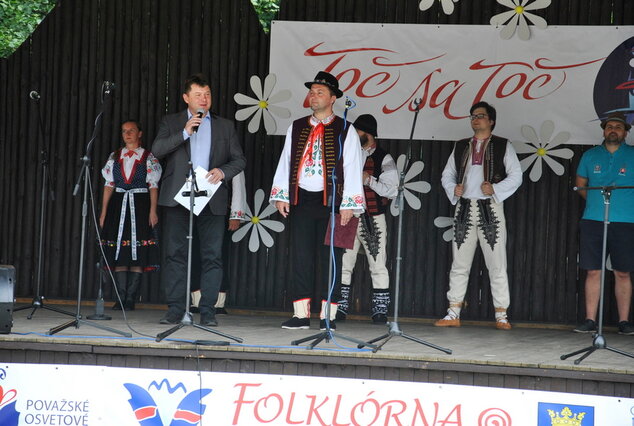 Toč sa toč a 22. folklórna lysá - Folklórna Lysá (20)