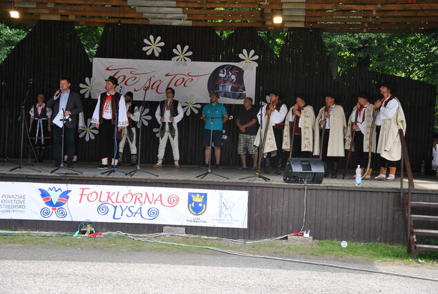 Toč sa toč a 22. folklórna lysá - Folklórna Lysá (21)