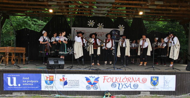 Toč sa toč a 22. folklórna lysá - Folklórna Lysá (25)