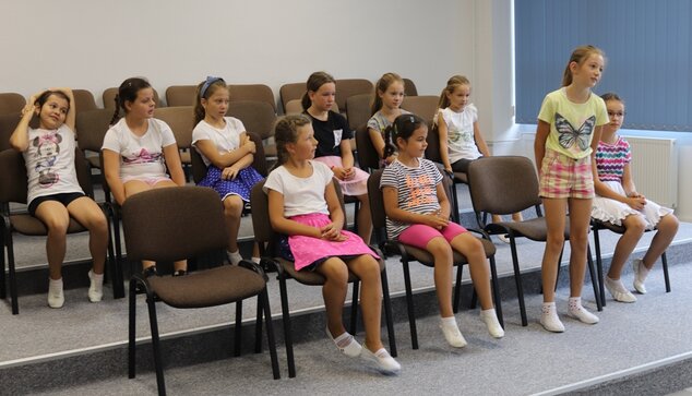 Dínom dánom 4 - DINOM aug 2020 (1)