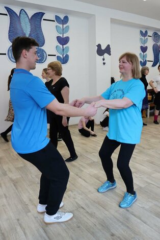 Folklórne hodnoty na strednom považí - xi. - tanečné dielne - Folklorne hodnoty TANEC mar 2024 (10)