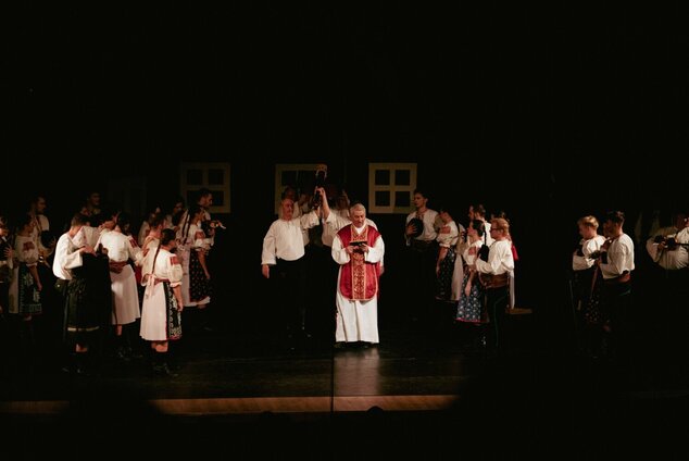 Folklórny súbor považan z považskej bystrice oslávil 70. výročie založenia súboru - Povazan 2024 Patrik Rosina (19)