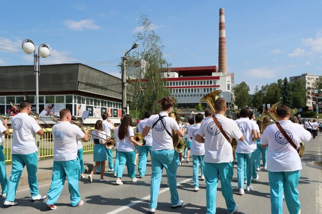 Oddychovka 2024, celoštátne kolo - nedeľa (sprievod, koncert, vyhodnotenie) - Oddychovka, Led. Rovne 2024 koncert (36)