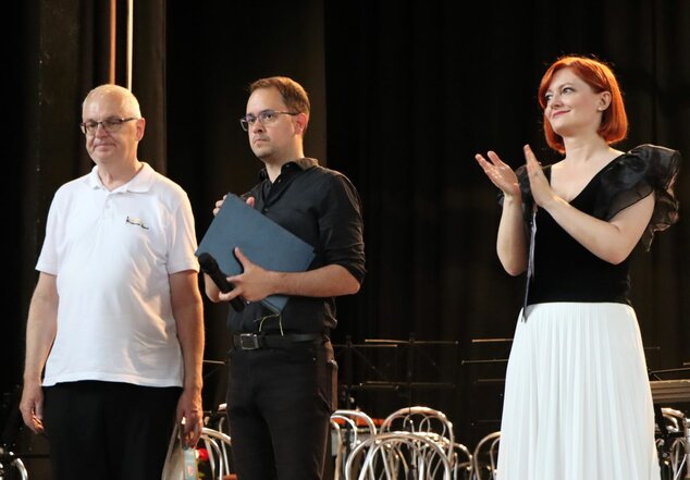 Oddychovka 2024, celoštátne kolo - nedeľa (sprievod, koncert, vyhodnotenie) - Oddychovka, Led. Rovne 2024 koncert (65)