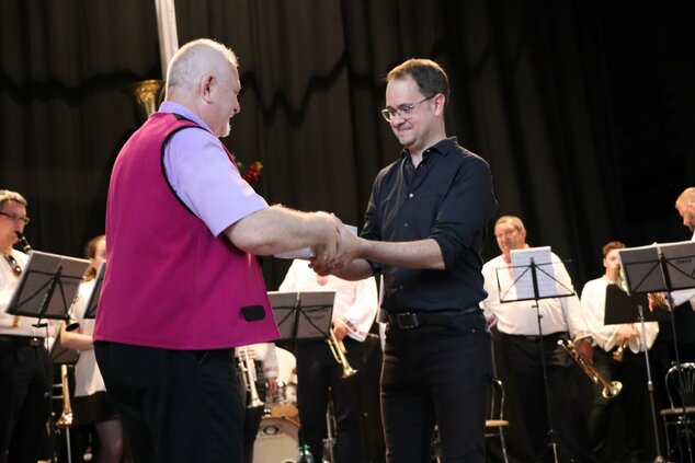 Oddychovka 2024, celoštátne kolo - nedeľa (sprievod, koncert, vyhodnotenie) - Oddychovka, Led. Rovne 2024 koncert (71)
