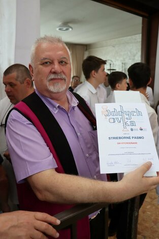 Oddychovka 2024, celoštátne kolo - nedeľa (sprievod, koncert, vyhodnotenie) - Oddychovka, Led. Rovne 2024 koncert (74)