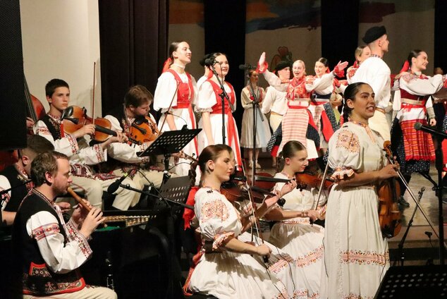 Vo víre mladosti - 55. výročie fs mladosť, dubnica nad váhom - Mladosť Dubnica nad Vahom 2024 výročie  (31)