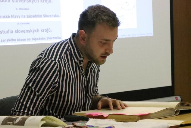 Šak jej ten čapeček pekne svečí - Fh sak jej ten capecek jan 2025 3 zm