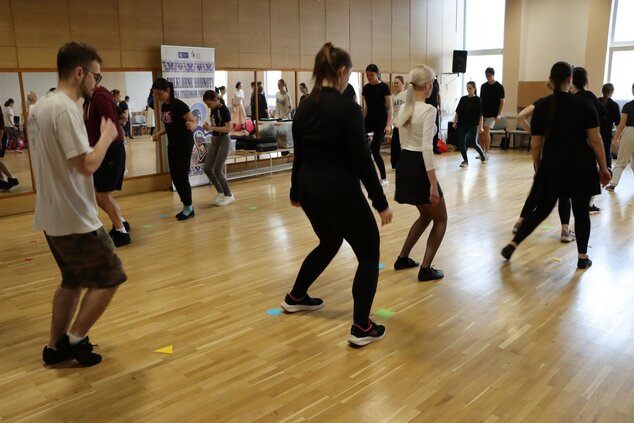 Folklórne hodnoty na strednom považí  – xii.  – tanečné dielne - Fh tanecne dielne mar 2025 13 