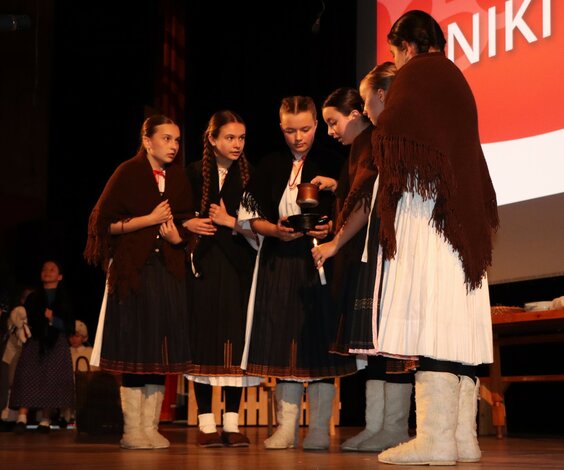 Morena, morena – výsledky regionálneho kola 30. ročníka celoštátnej postupovej súťaže a prehliadky detských folklórnych súborov eniki beniki - Eniki beniki reg morena pb mar 2025 48 zm