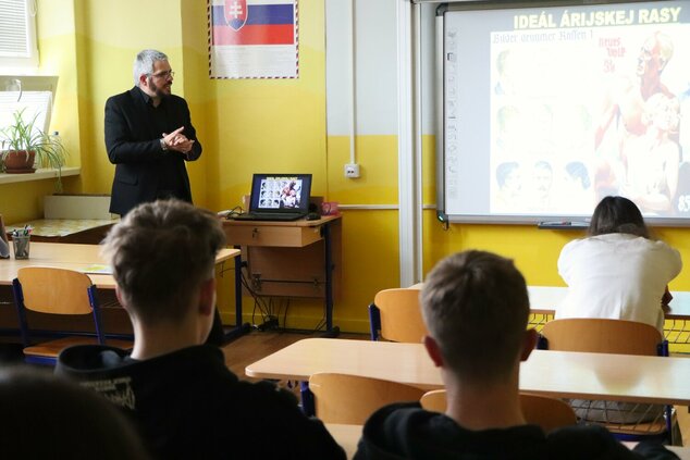 Po stopách tragédie: holokaust v kontexte európskych dejín - Po stopach tragedie 3 