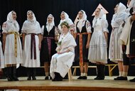 Nositelia tradícií - krajské kolo 2023 - 13 Nositelia kraj Ledničanka