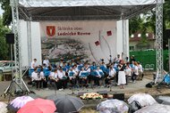 Oddychovka 2024, celoštátne kolo - nedeľa (sprievod, koncert, vyhodnotenie) - Oddychovka, Led. Rovne 2024 koncert (59)