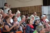 Oddychovka 2024, celoštátne kolo - nedeľa (sprievod, koncert, vyhodnotenie) - Oddychovka, Led. Rovne 2024 koncert (88)