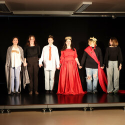 Divadelné javisko Považia (5)